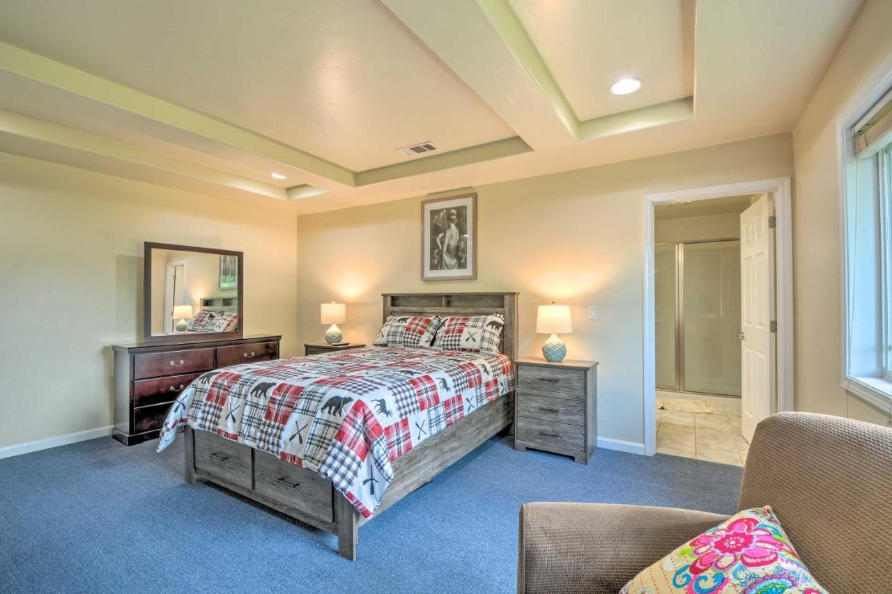 Charming Medford Getaway About 4 Miles To Downtown! Villa Eksteriør billede