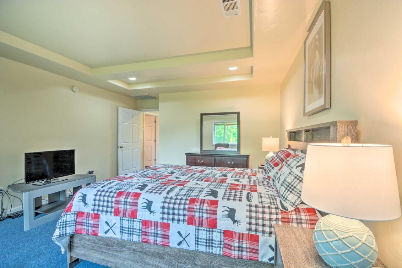 Charming Medford Getaway About 4 Miles To Downtown! Villa Eksteriør billede